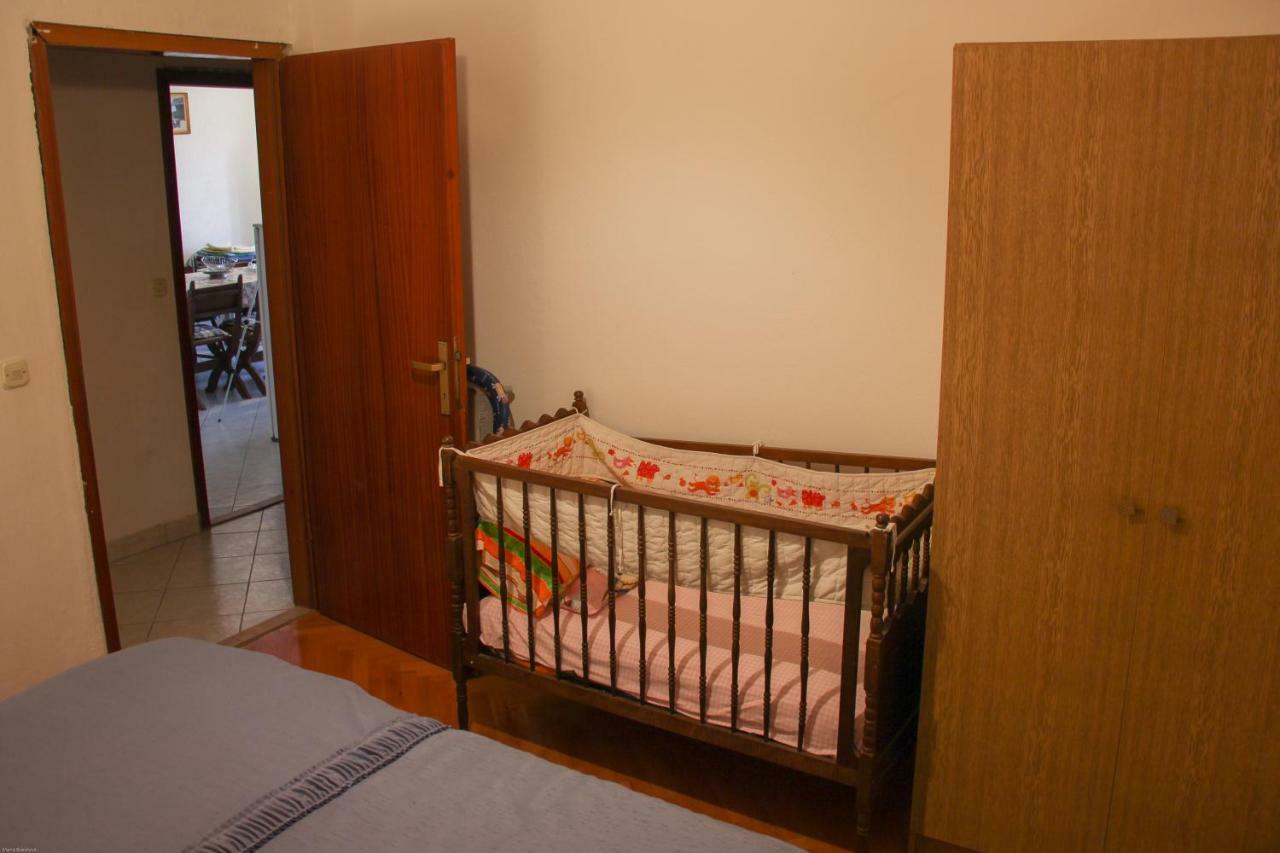 Apartmani Nada Seget Vranjica Extérieur photo