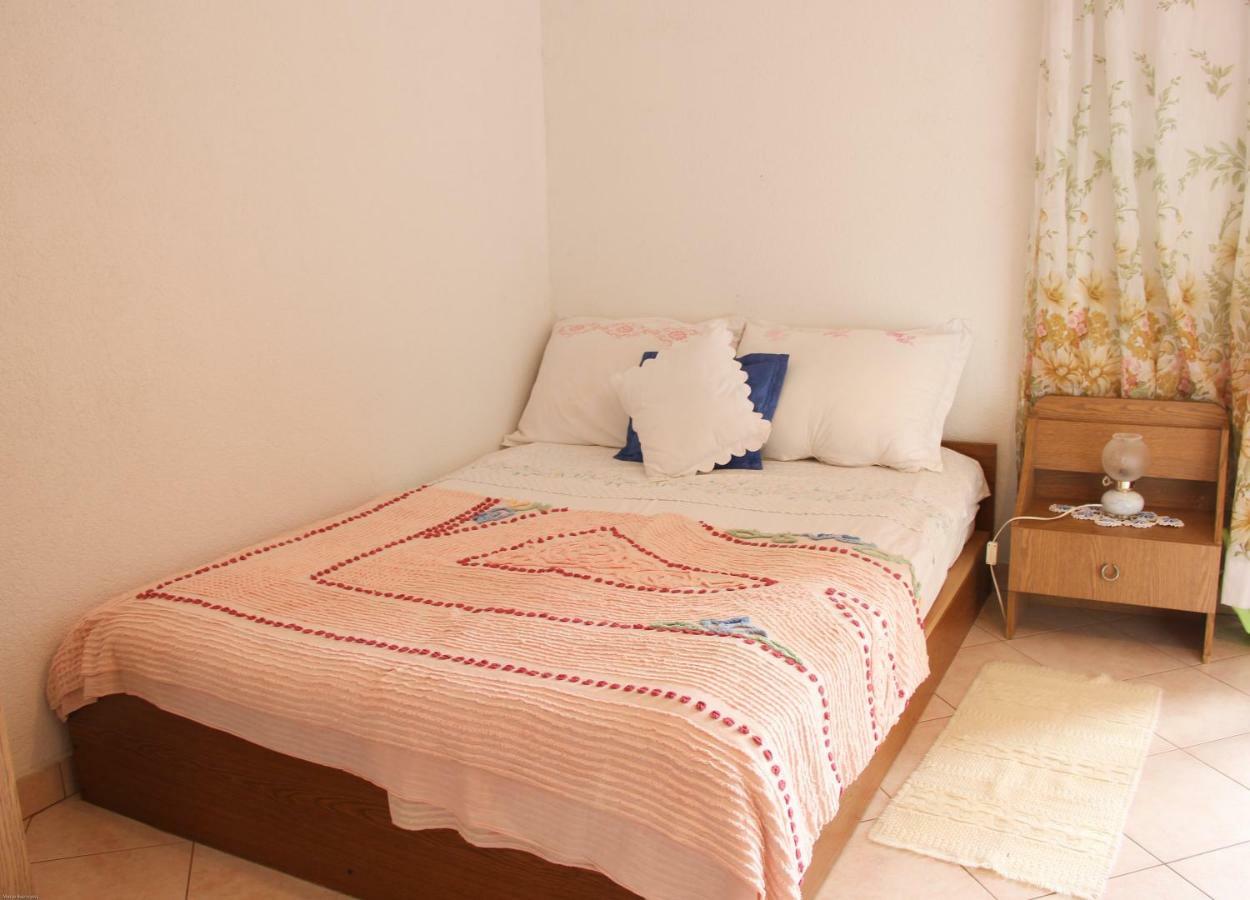 Apartmani Nada Seget Vranjica Extérieur photo